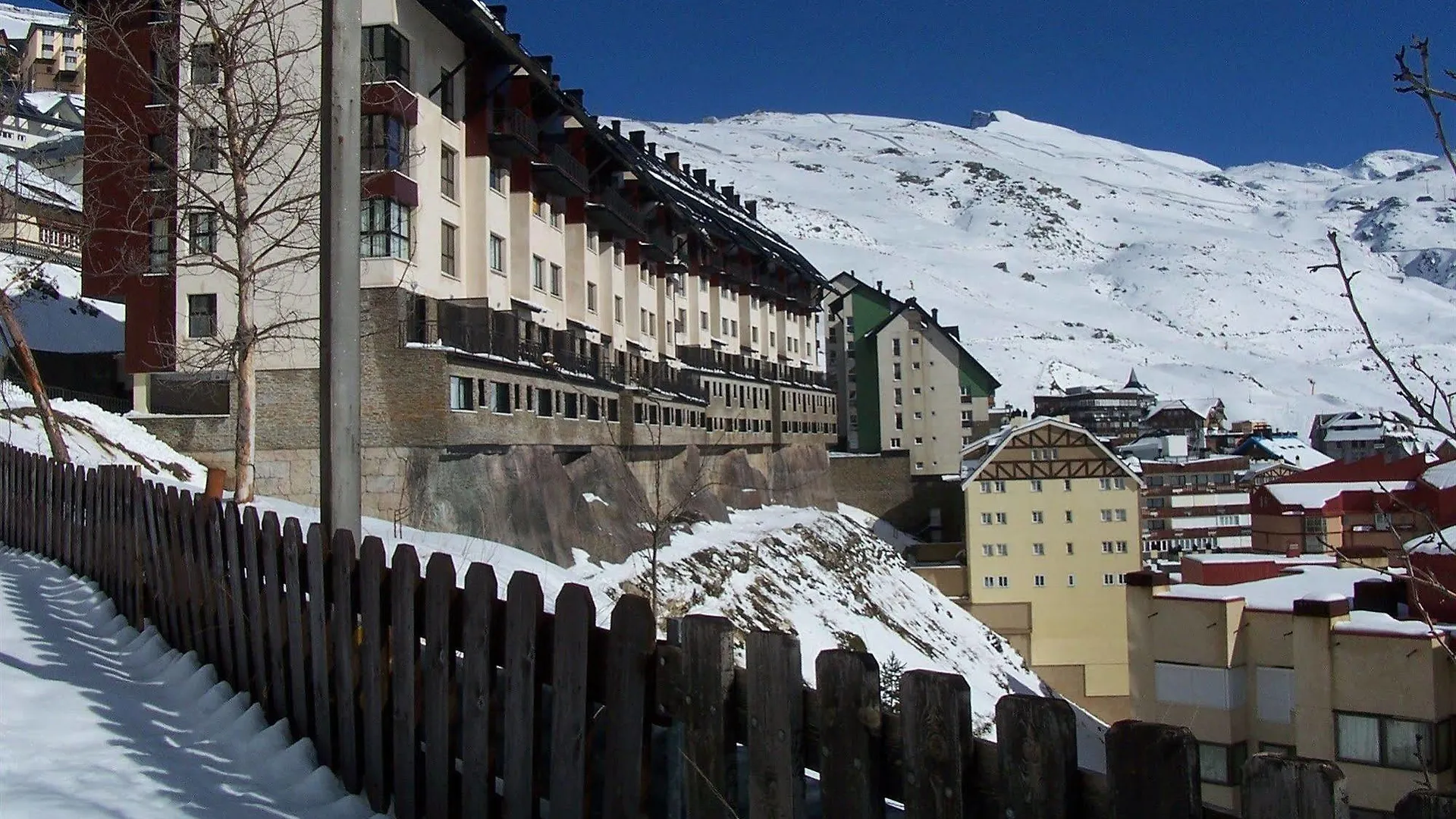 Habitat Zona Media Lejlighed Sierra Nevada 0*,  Spanien